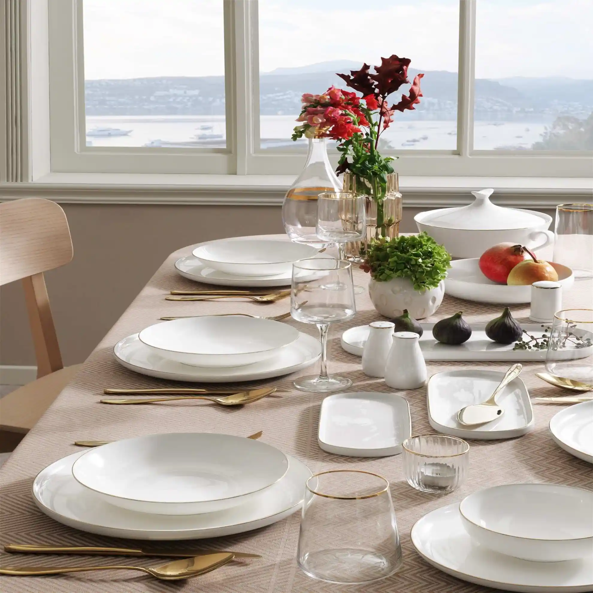 12 Kişilik Yemek Takımlarıyla Dekorasyonunuzu Şıklık ve İşlevsellikle Yenileyin