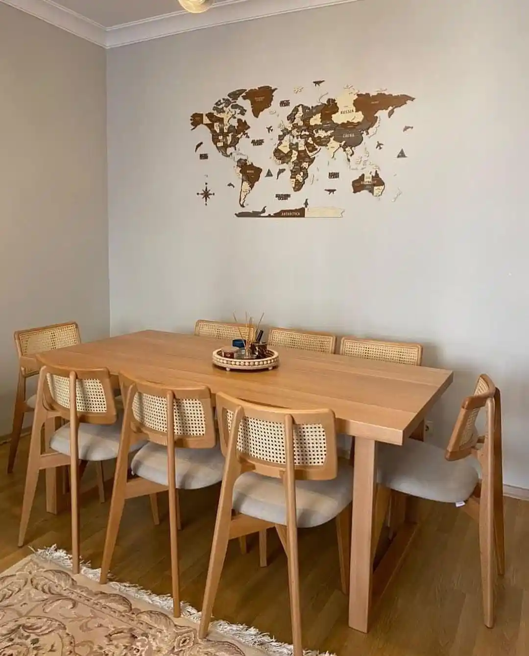 8 Kişilik Yemek Takımı Seçiminde Dekorasyon ve Dayanıklılık İpuçları