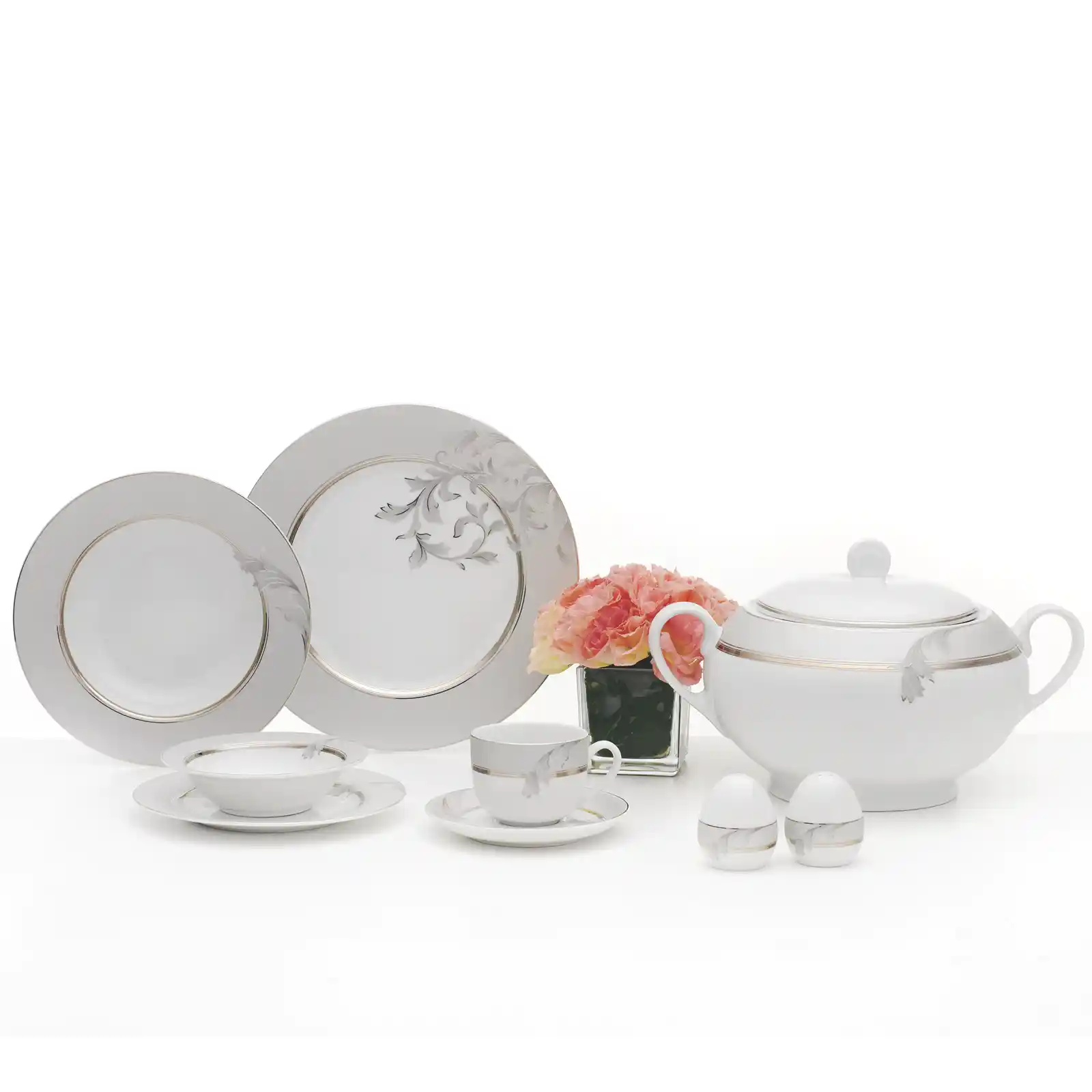 84 Parça Yemek Takımı ile Şık ve Fonksiyonel Sofralar Yaratın