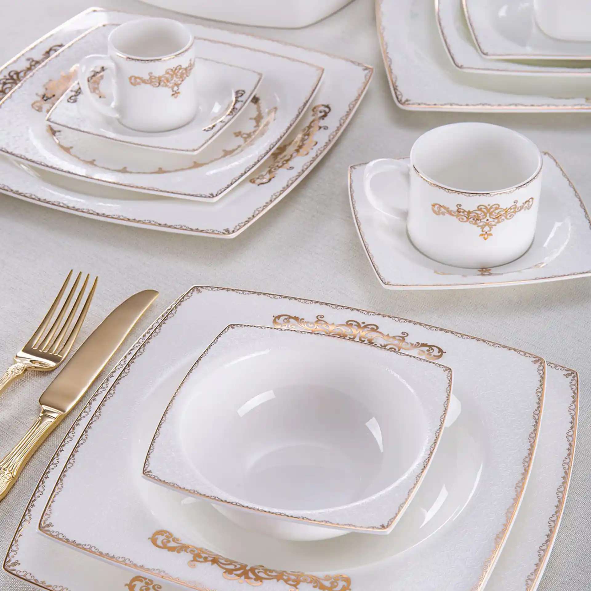 86 Parça Yemek Takımı ile Şık ve Fonksiyonel Mutfak Dekorasyonu Rehberi