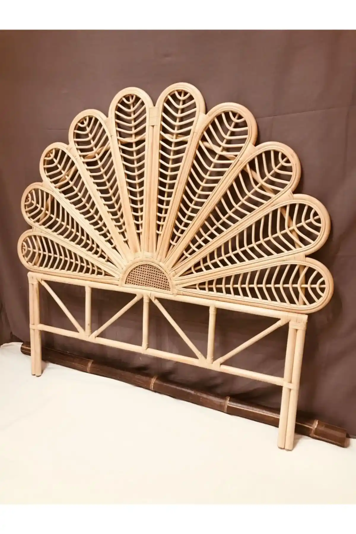 Bambu Yatak Başlığı ile Doğal ve Şık Yatak Odası Dekorasyonu Nasıl Yapılır