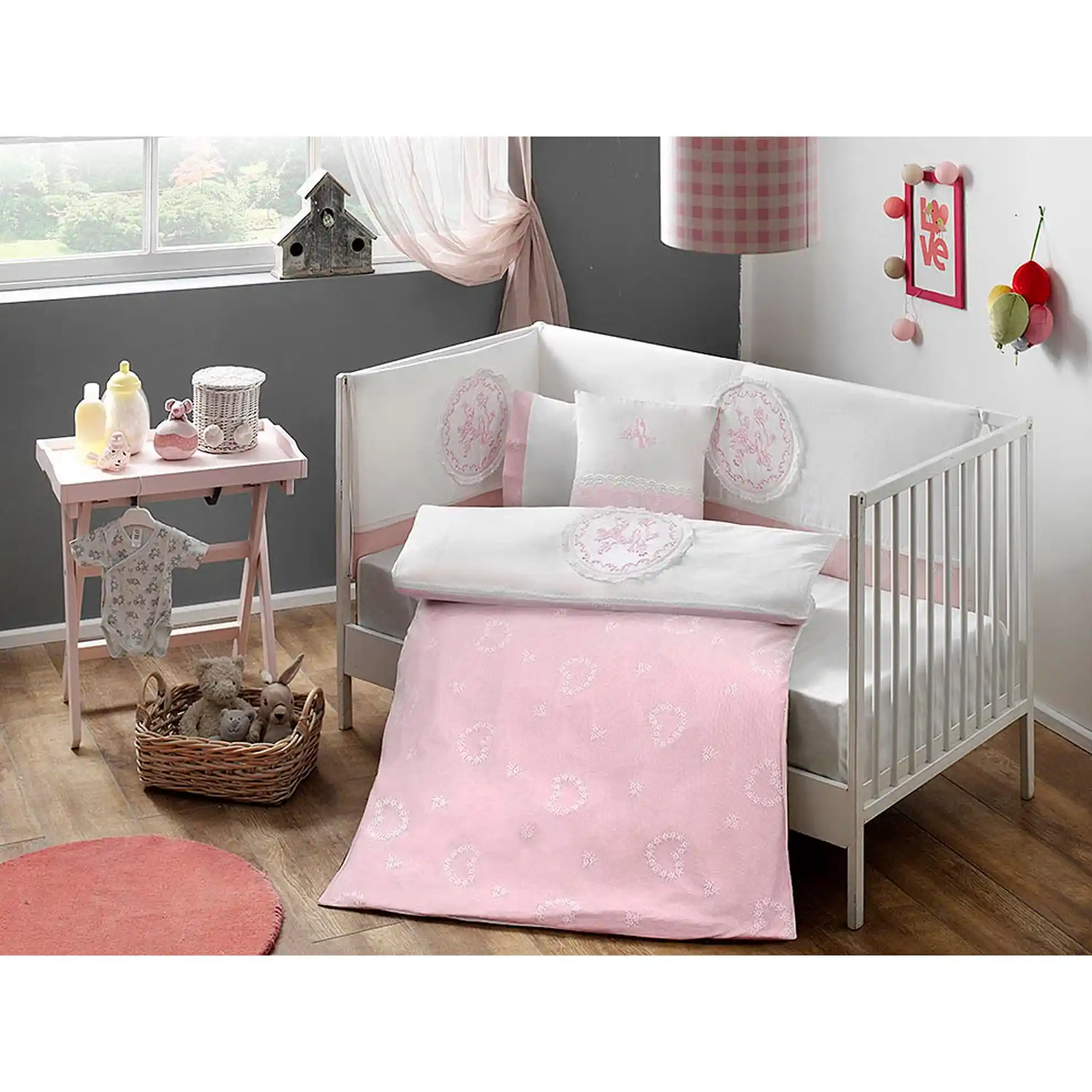 Bebekler İçin Uyku Setleri: Güvenli ve Dekoratif Seçenekler Rehberi