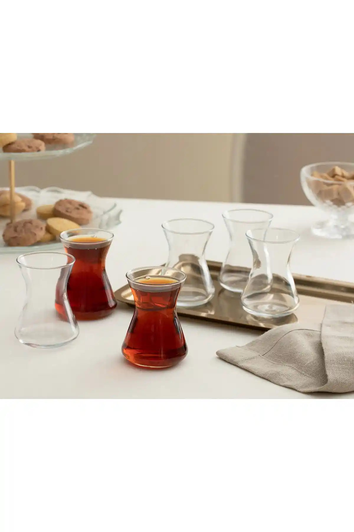 Çay Bardağı Kullanımı ve Dekorasyonda Modern Trendler ve Seçenekler