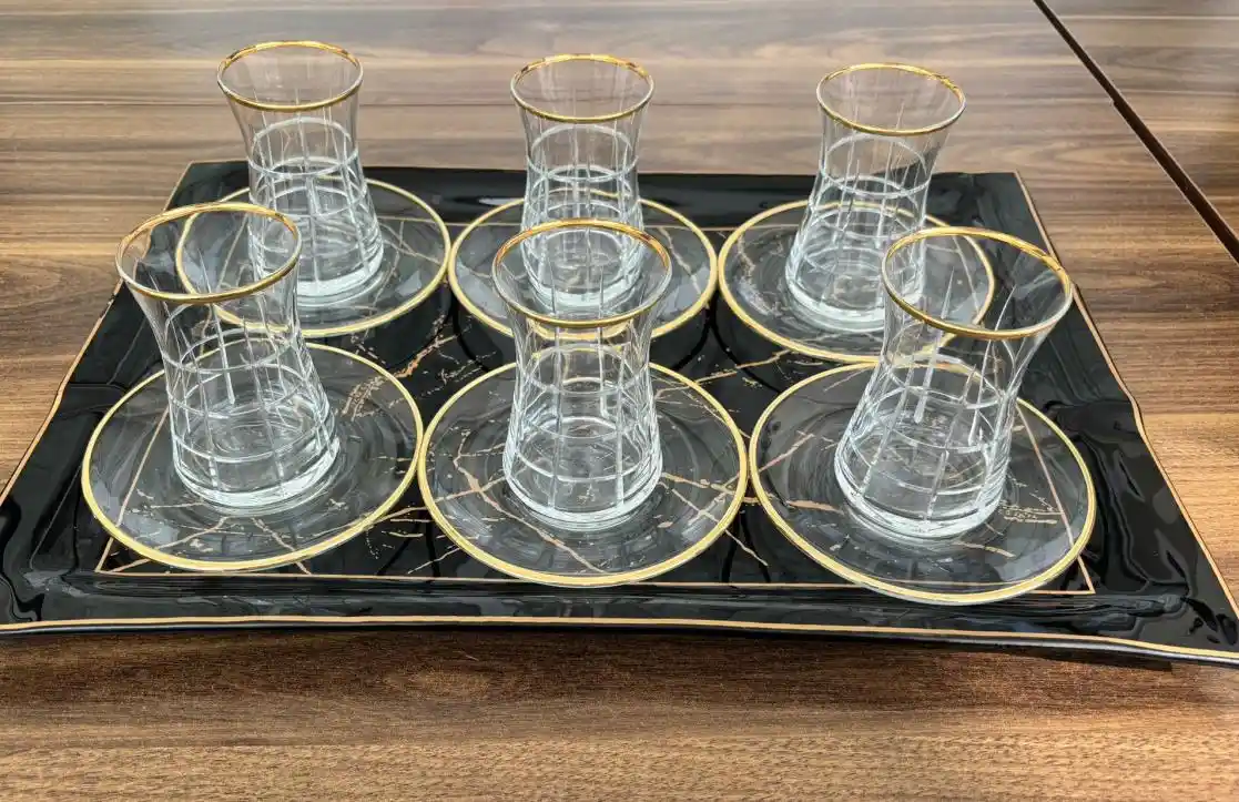 Çay Bardağı Setleri ile Dekorasyonunuzu Zenginleştirin ve Şıklık Katın