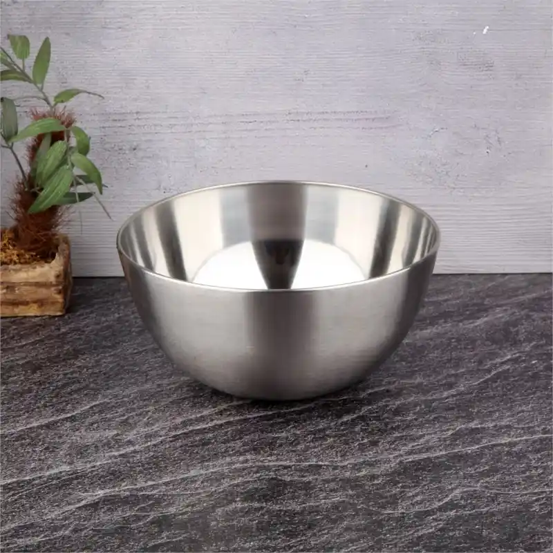 Çelik Kek Çırpma Kabı ile Modern ve Şık Mutfak Dekorasyonları