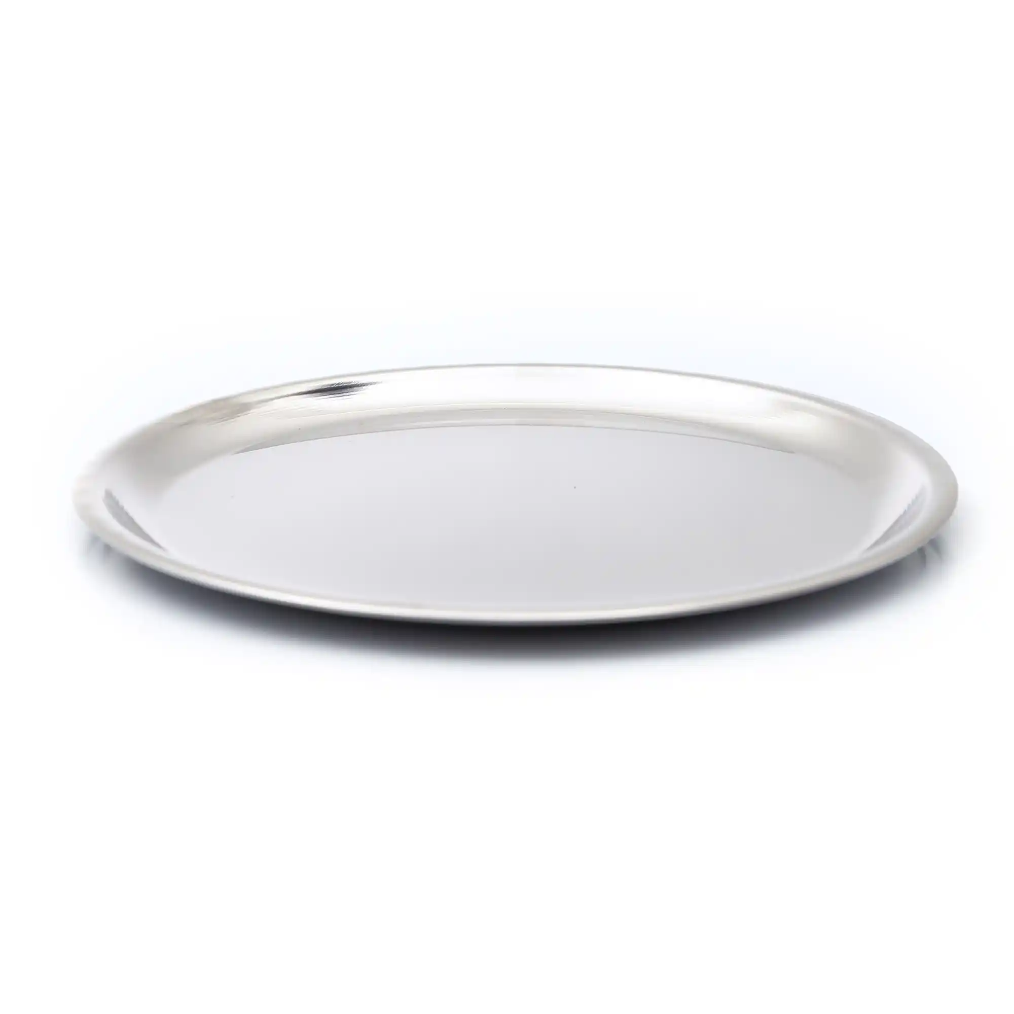 Çelik Tabakların Dekorasyonda Kullanımı ve Modern Mutfak Tasarımları