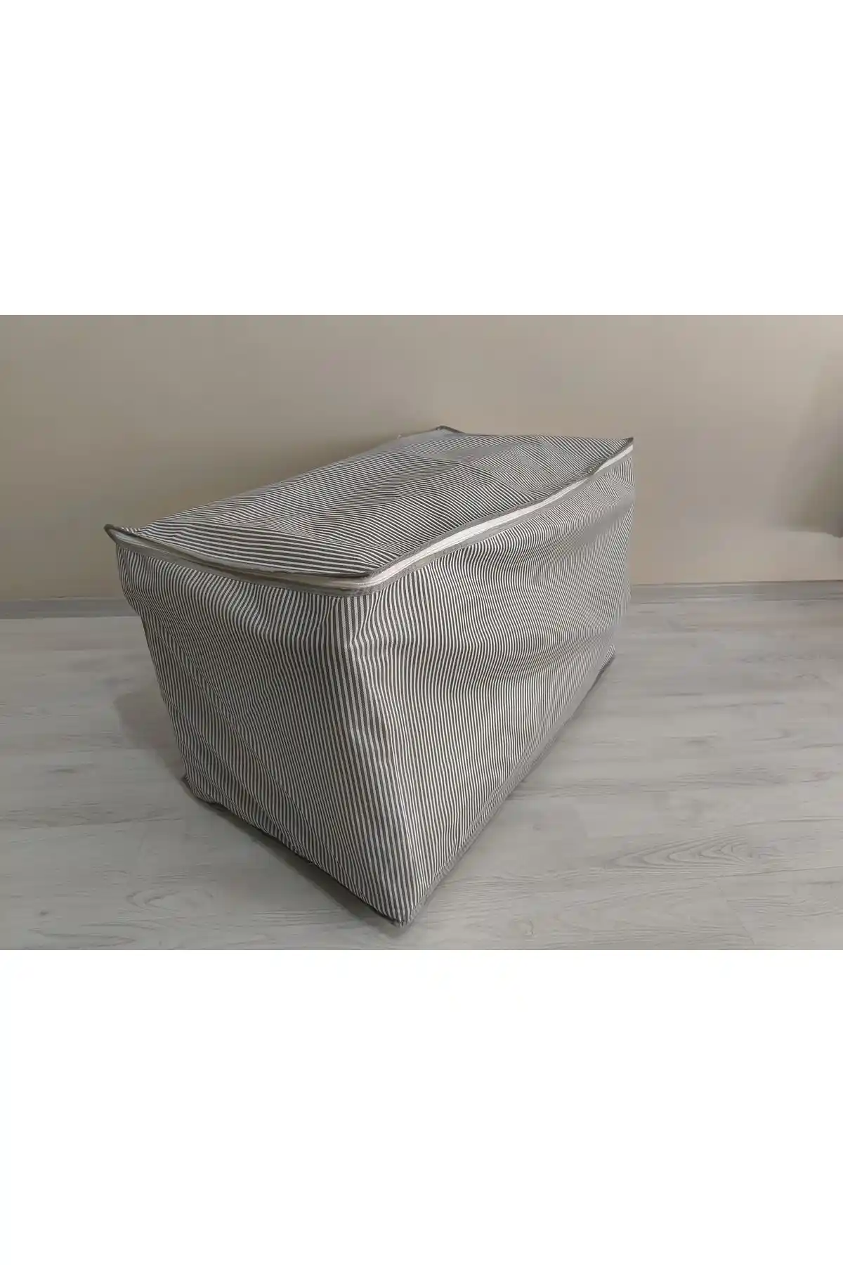 Çeyiz Hurcu: Geleneksel ve Modern Dekorasyonda Şık Saklama ve Dekoratif Unsurlar