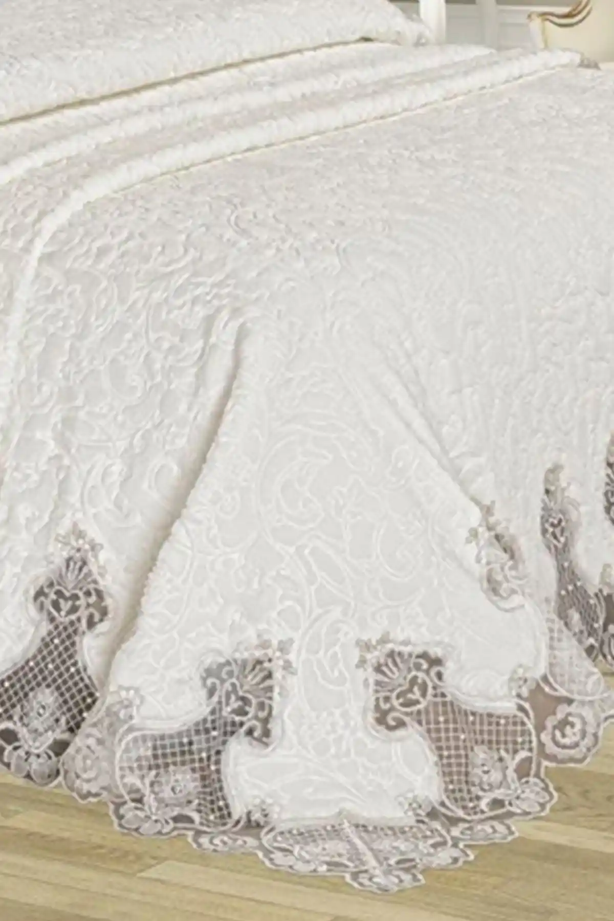 Çeyizlik Battaniye Seçimi ve Dekorasyonda Kullanım İpuçları