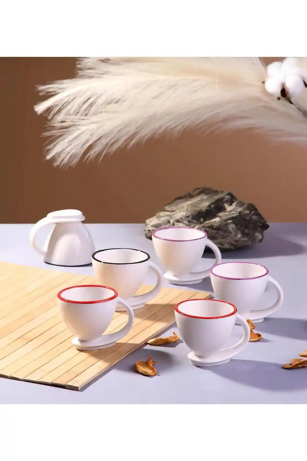 Çeyizlik Kahve Fincanlarıyla Ev Dekorasyonunda Zarafet ve Anlam Yaratma Rehberi