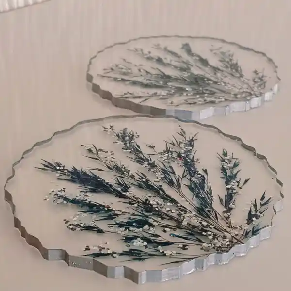 Çiçek Altlıkları ile Dekorasyonda Zarafet ve İşlevselliğin Birleşimi