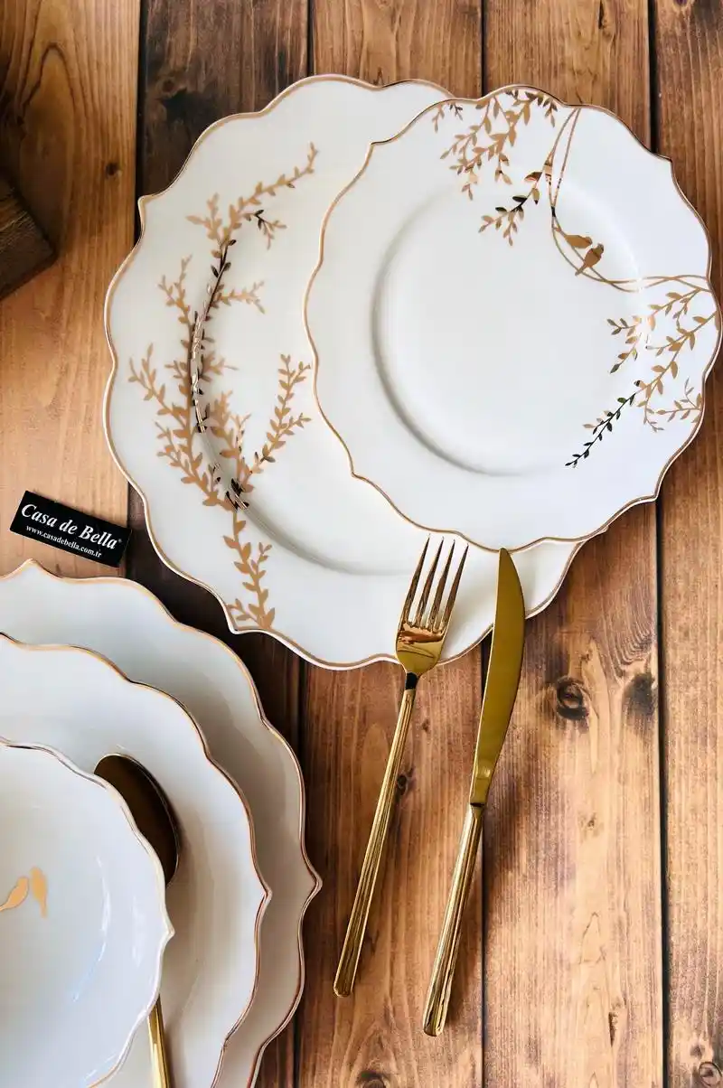 Çiçek Desenli Yemek Takımlarıyla Sofralarınıza Doğal ve Şık Bir Dokunuş