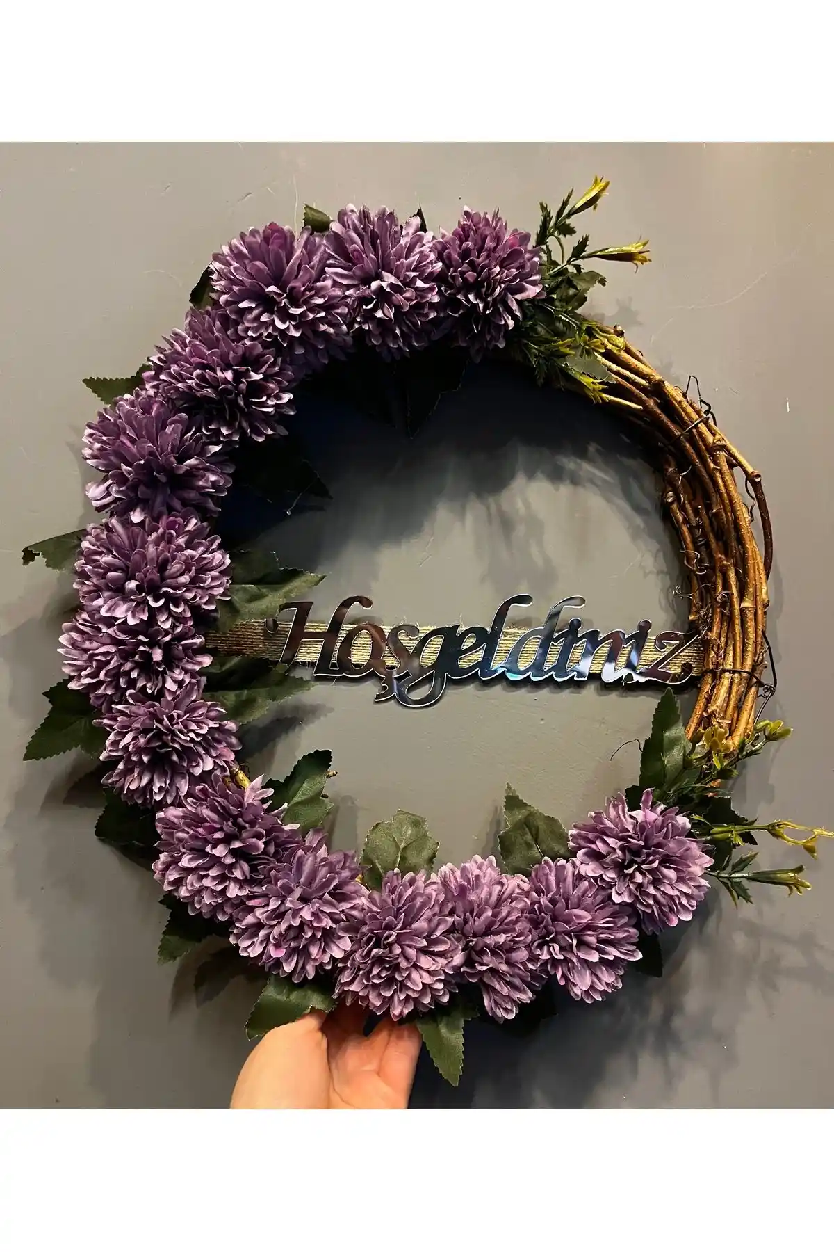 Çiçekli Kapı Süsleri ile Doğal ve Sıcak Bir Dekorasyon Yaratın