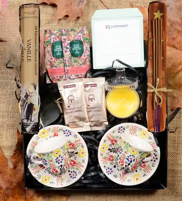 Çiçeksepeti Kahve Setleri ile Ev Dekorasyonunda Zarafet ve Şıklık Sağlayın