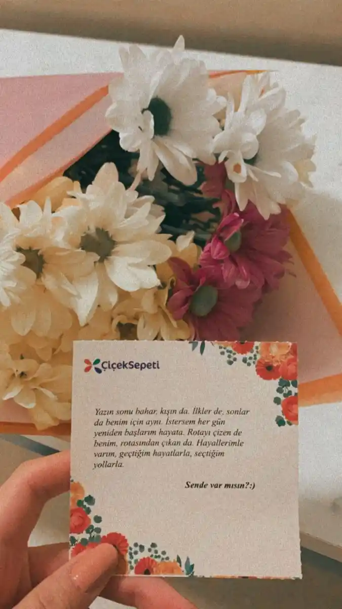 ÇiçekSepeti Kart Notlarıyla Ev Dekorasyonunuza Anlam ve Estetik Katın