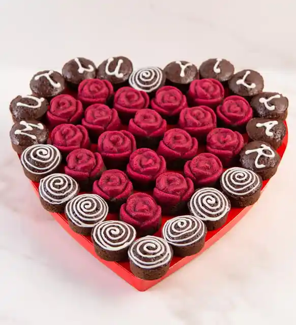 Çiçeksepeti Kek Buketleri: Şık ve Yenilikçi Dekorasyon Çözümleri