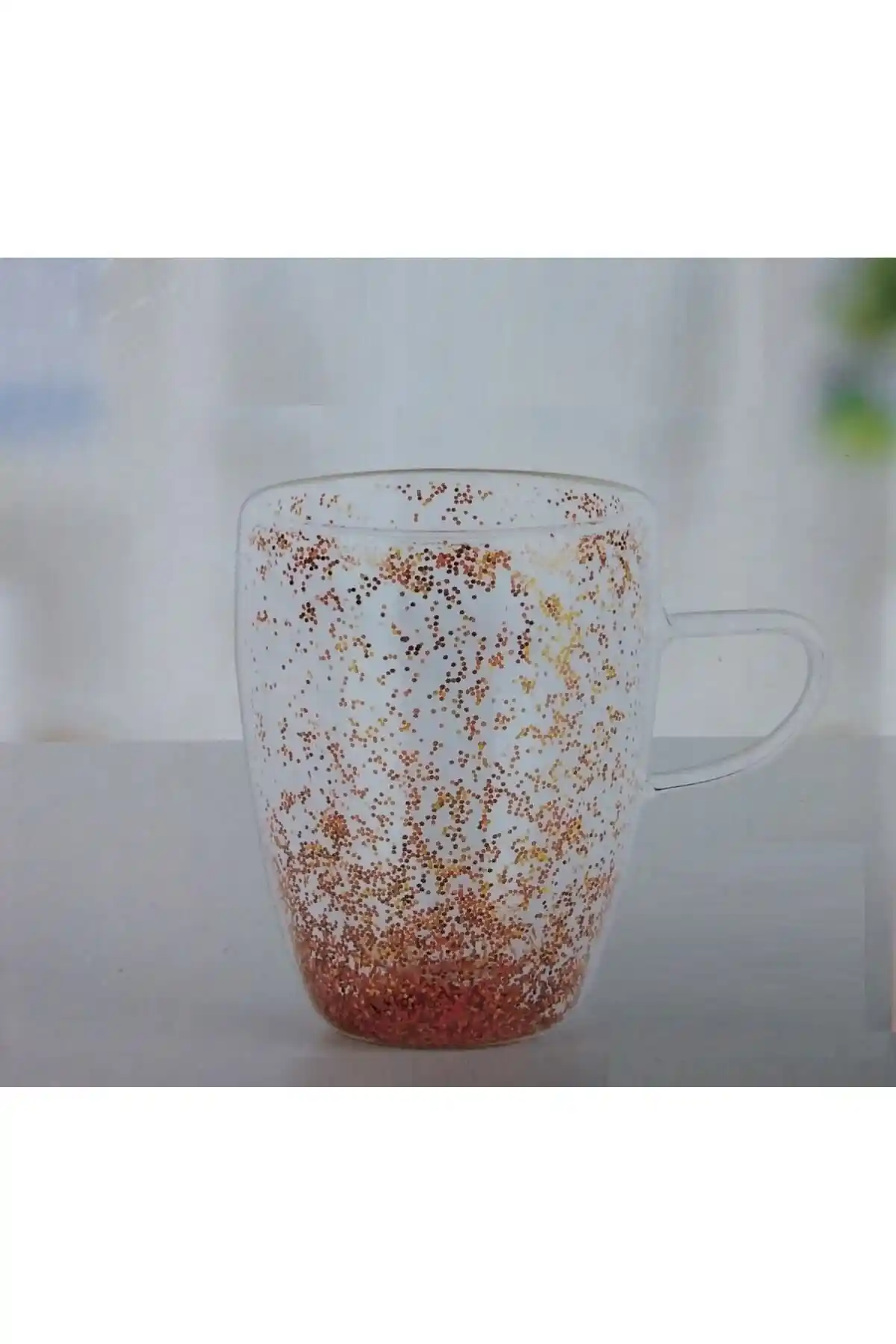 Çift Cidarlı Simli Kupa: Estetik ve Fonksiyonelliğin Birleştiği Dekoratif Seçenek