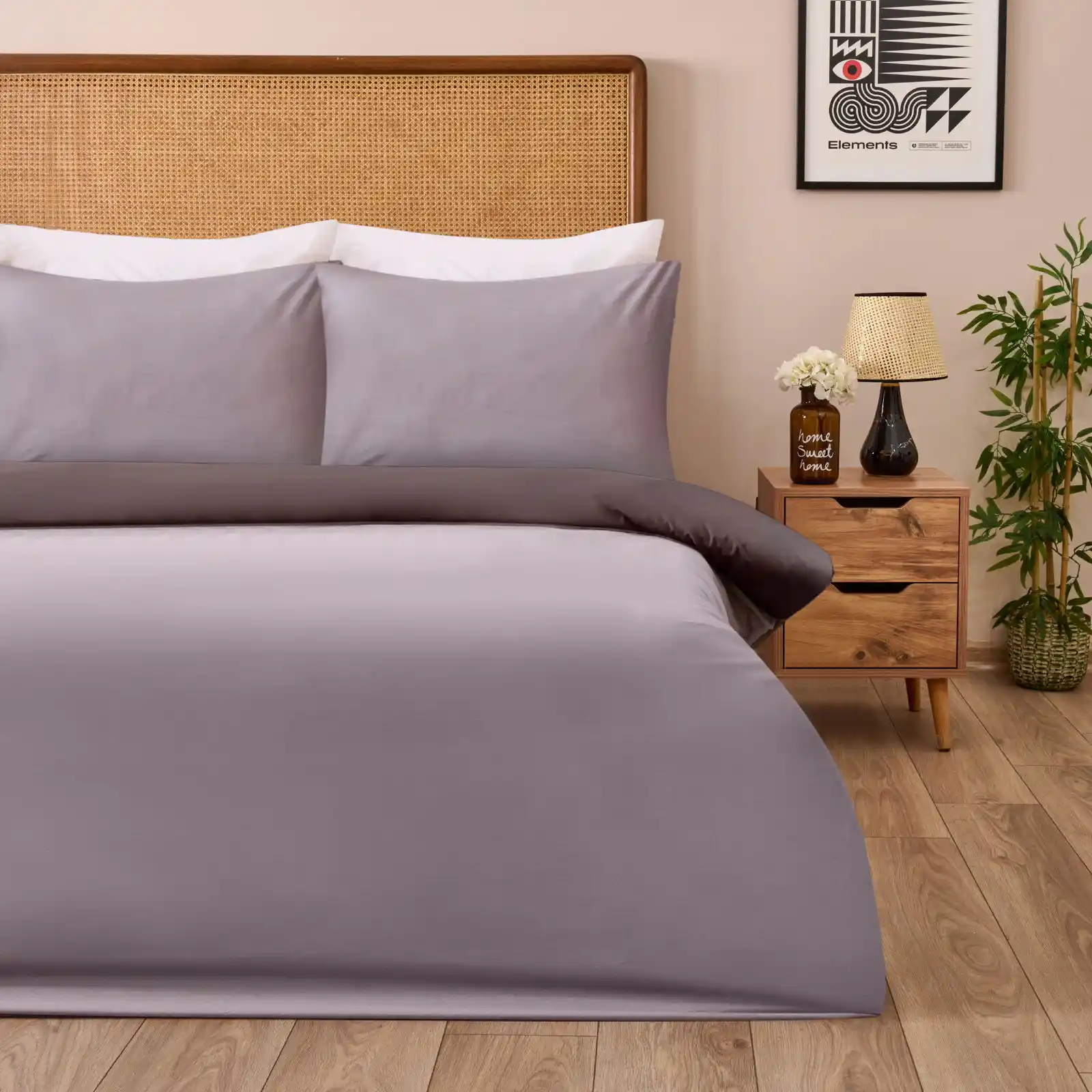 Çift Renkli Nevresim Takımı ile Yatak Odası Dekorasyonunuzu Yenileyin