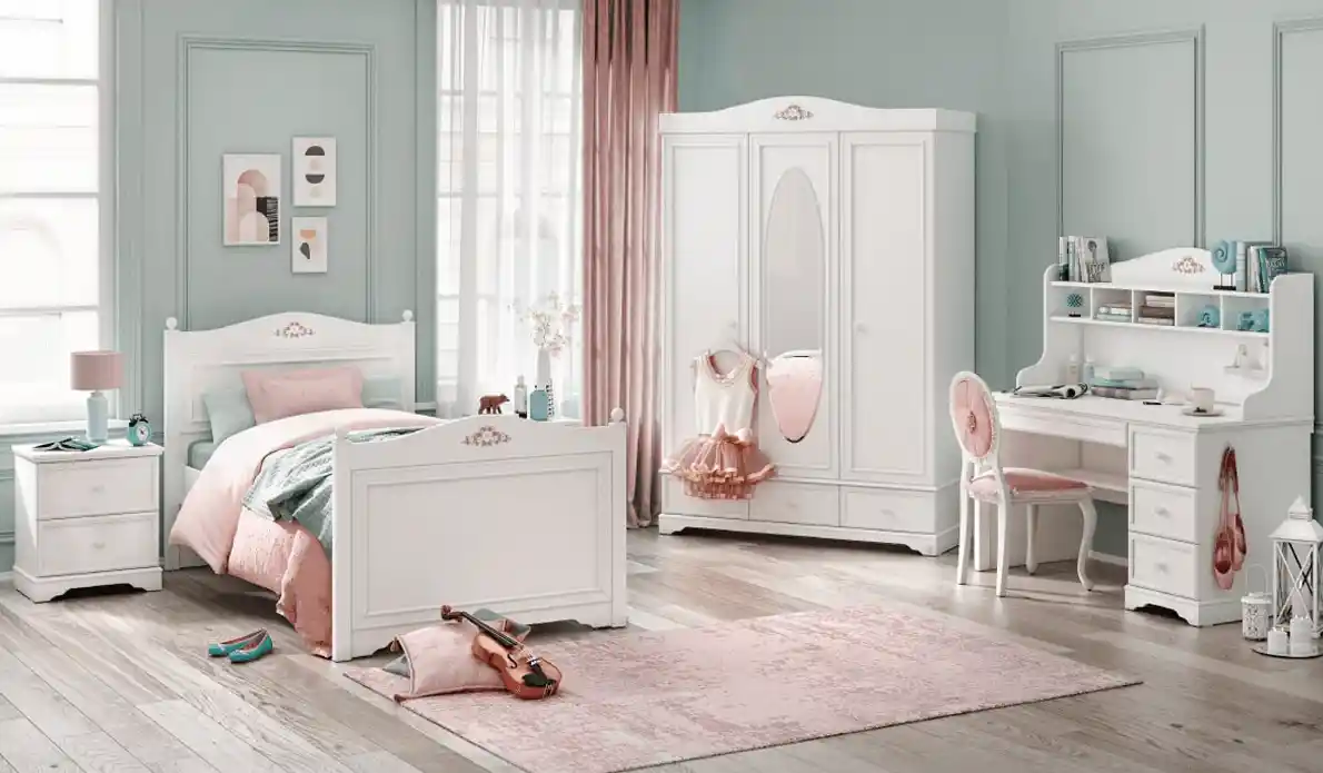 Çilek Temalı Çocuk Odası Takımlarıyla Güvenli ve Renkli Dekorasyon Çözümleri