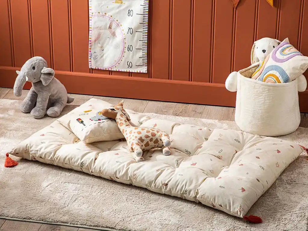 Çocuk Odası Yer Minderleri: Güvenli ve Renkli Dekorasyon Seçenekleri