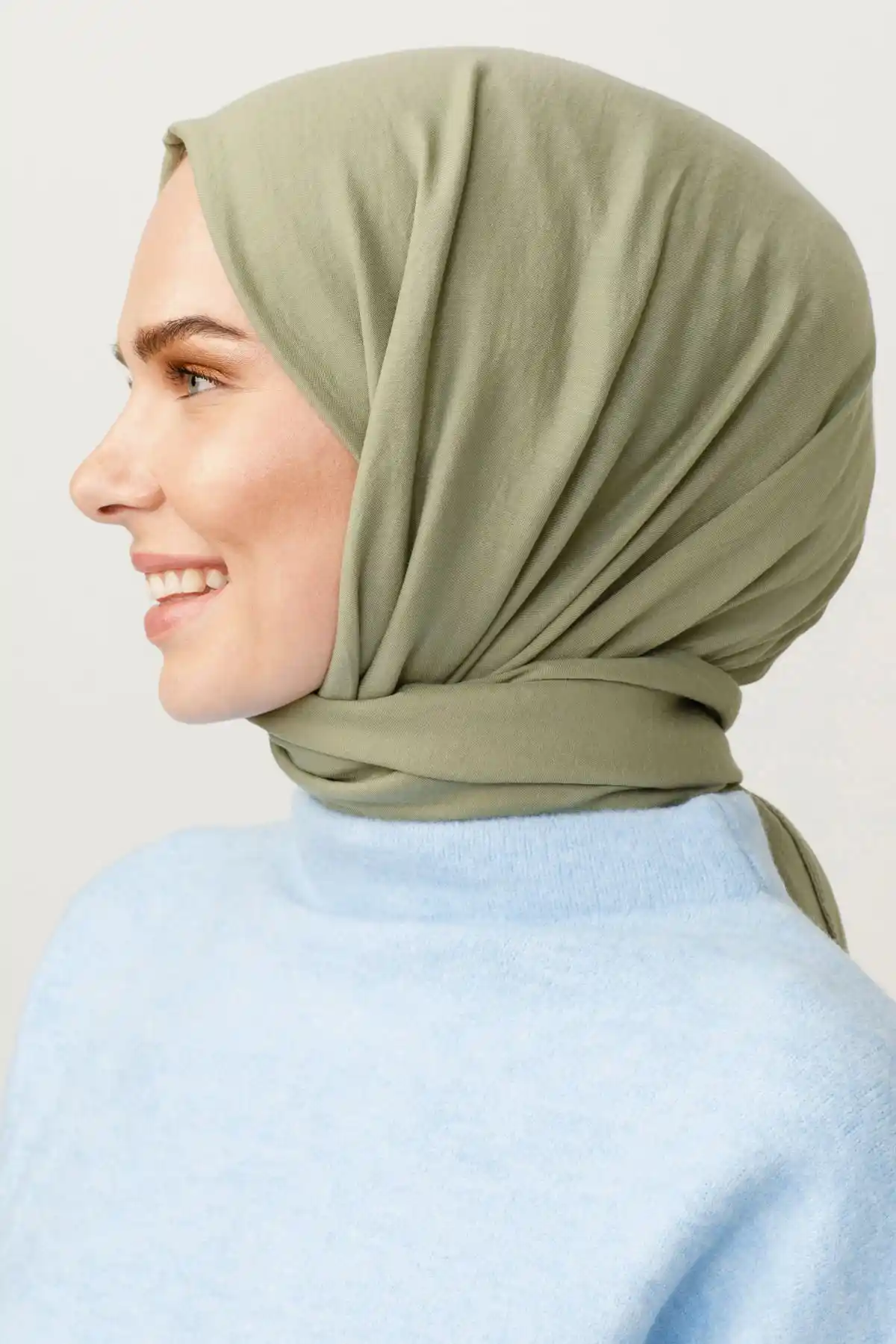 Çöl Yeşili Dekorasyonda Doğadan İlham Alan Sıcak ve Sakin Renk Seçeneği