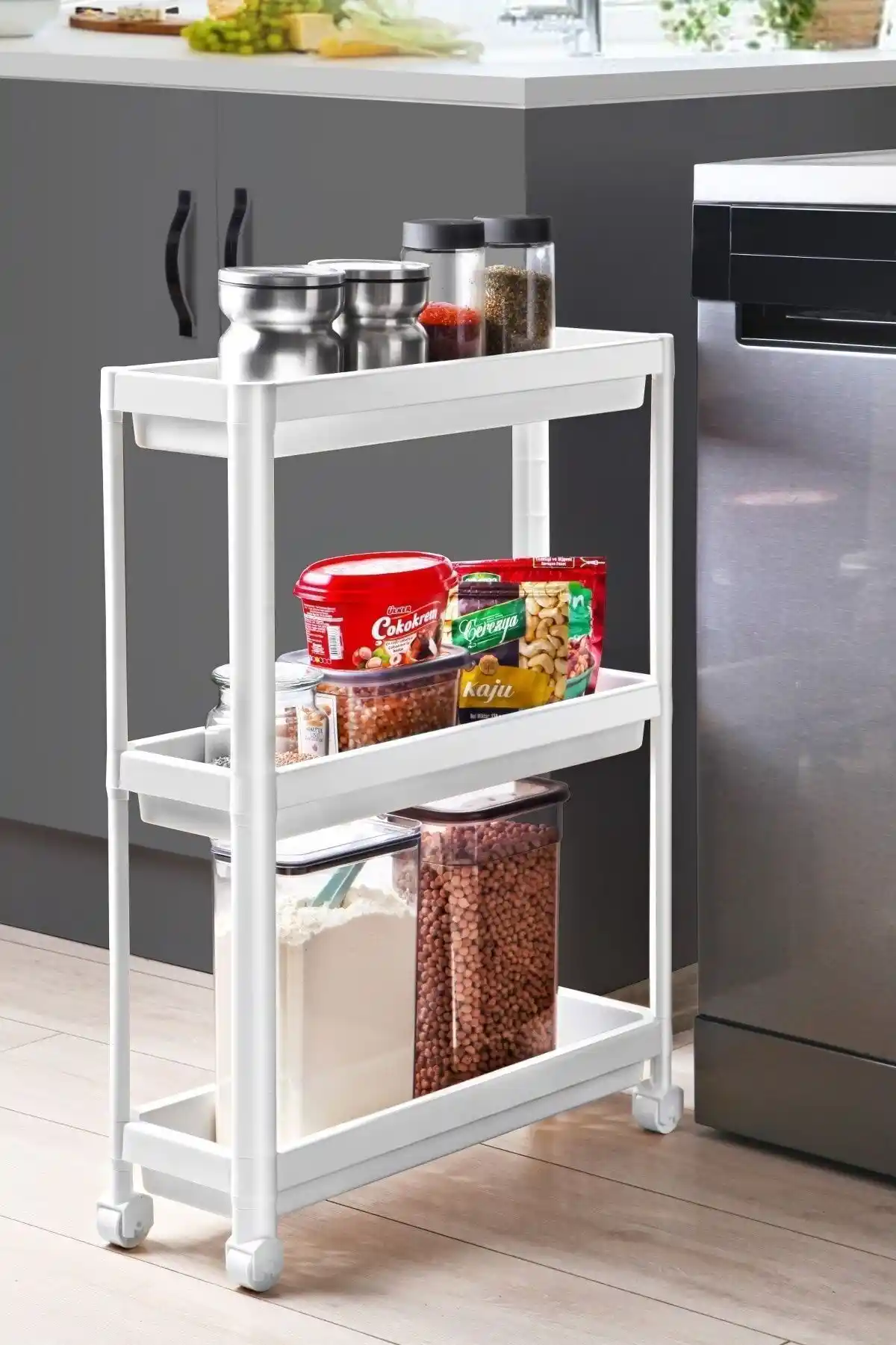 Dar Alanlar İçin Slim Raf Ünitesi: Fonksiyonellik ve Estetiğin Modern Birleşimi