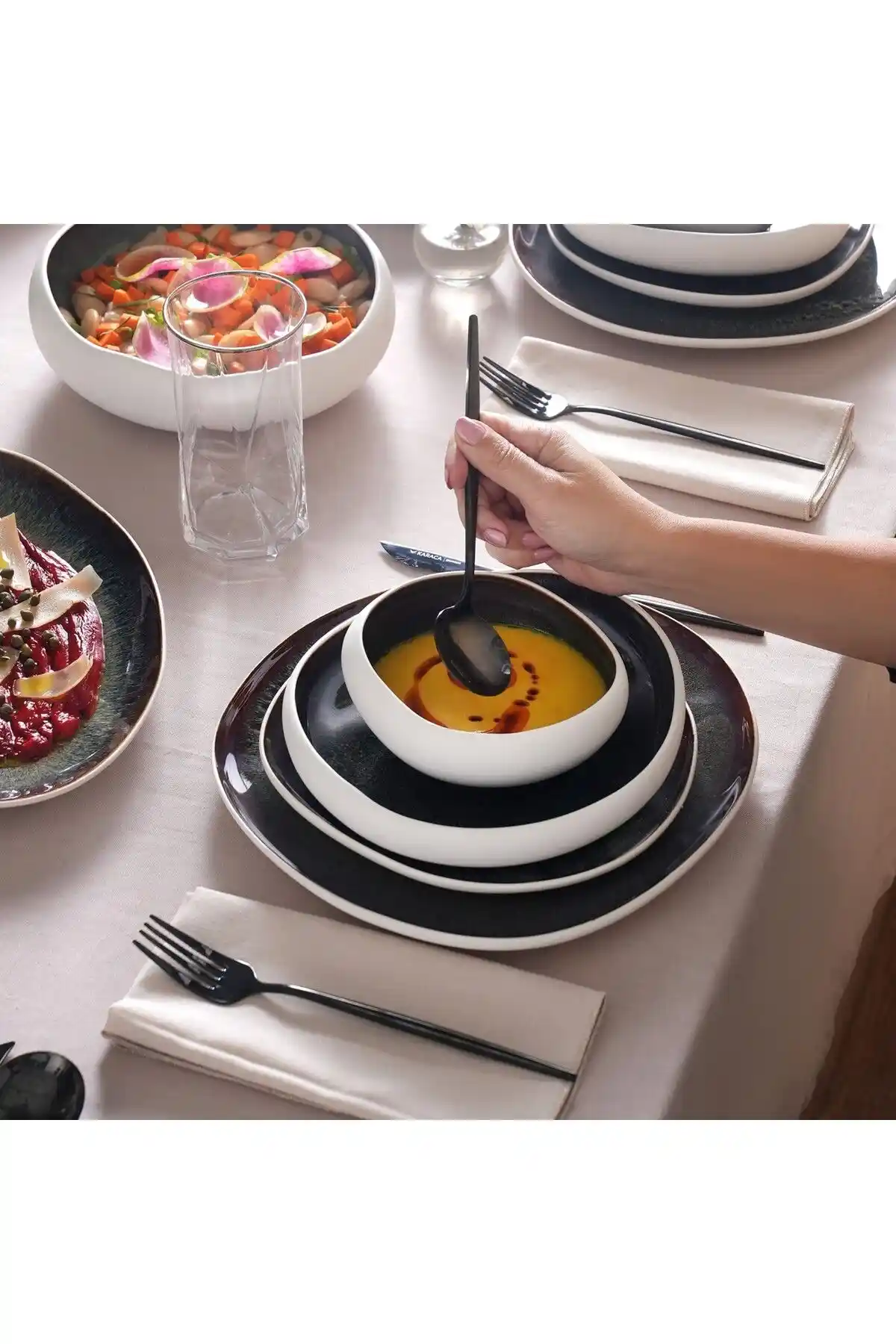 Dekorasyonda Çeyizlik Yemek Takımı Seçimi ve Dekorasyon İpuçları