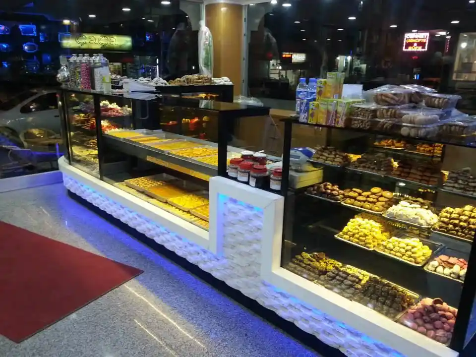 Dekorasyonda Pasta Ekipmanlarının Estetik ve İşlevsel Kullanımı Rehberi