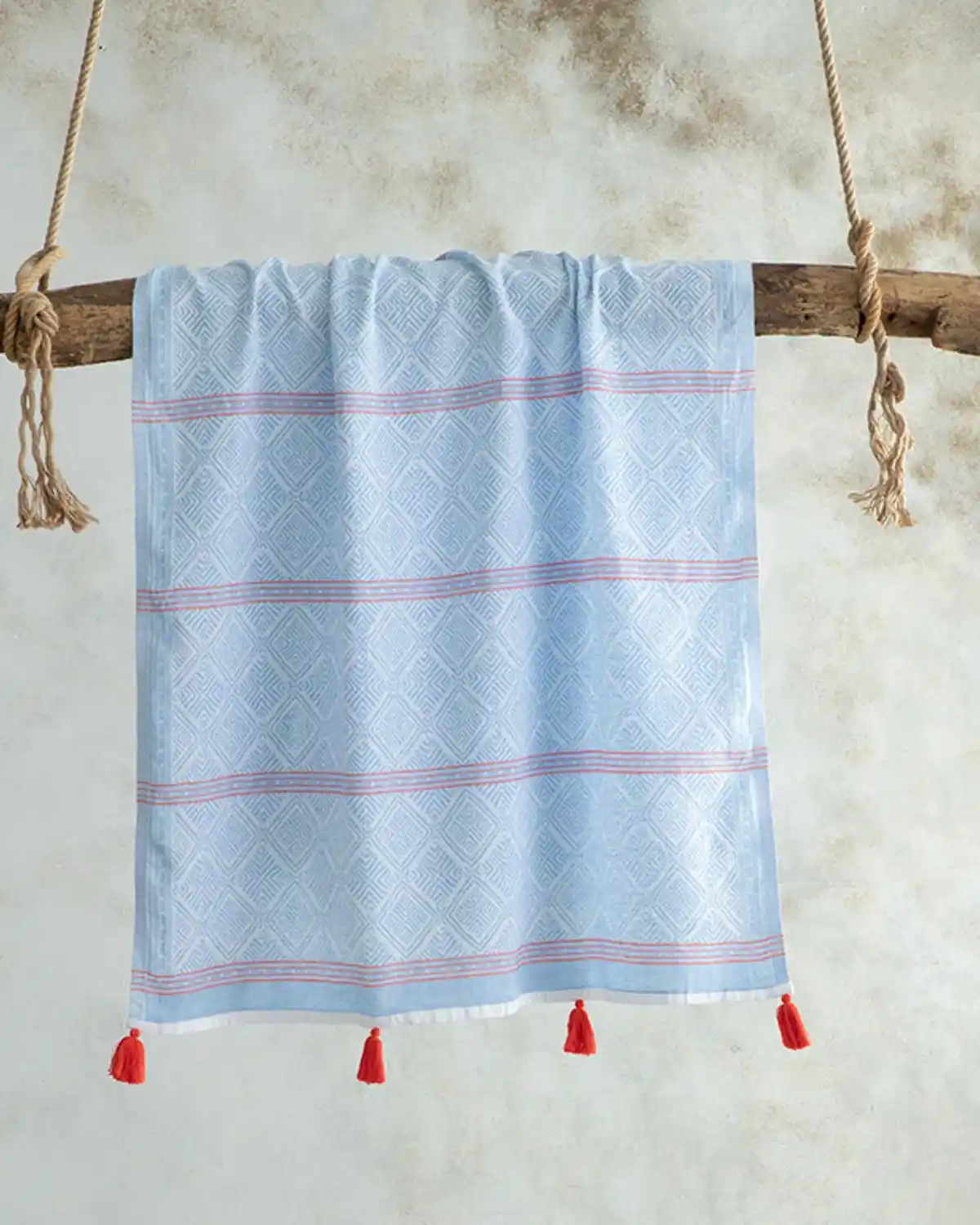 Dekorasyonda Peştamal Kullanımı: Estetik ve Fonksiyonel Yöntemler