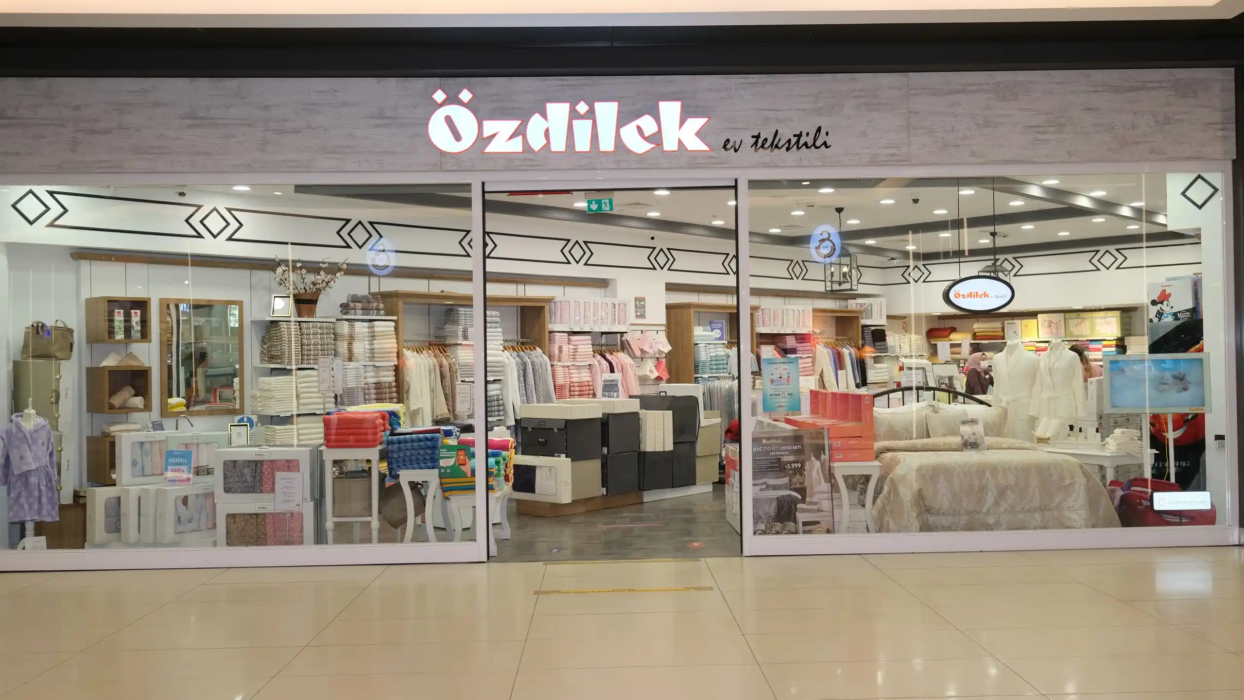 Dekorasyonda Şıklık ve Fonksiyonellik İçin ÖzDilek Hurç Seçenekleri