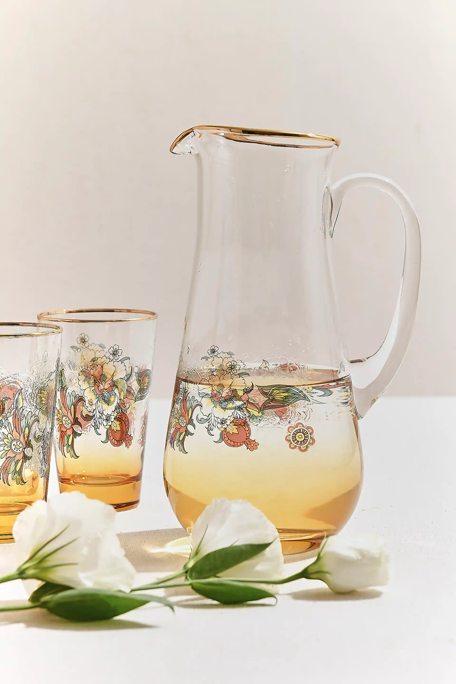 Dekorasyonda Şıklık ve Fonksiyonellik Sunan Sürahi Modelleri Rehberi