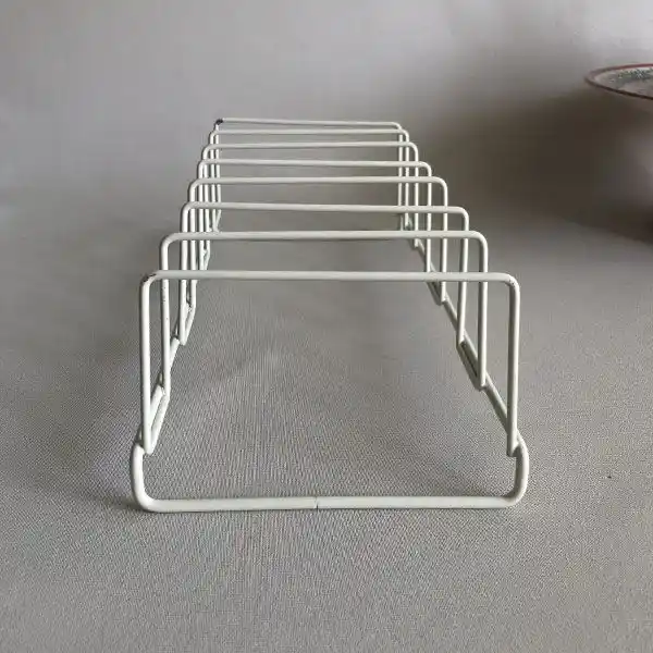 Dekorasyonda Tabak Standlarıyla Şık ve Fonksiyonel Mekanlar Yaratma Rehberi