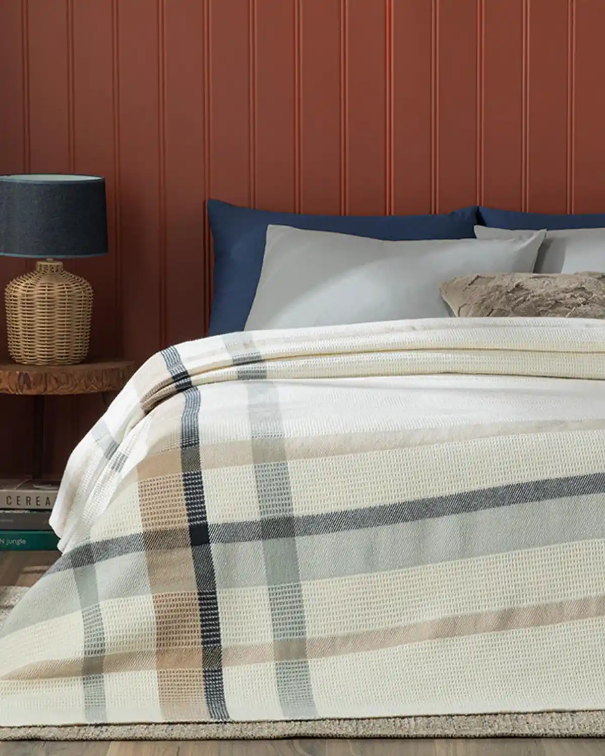 Dekorasyonda Waffle Model Battaniye: Şıklık ve Konforun Modern Buluşması