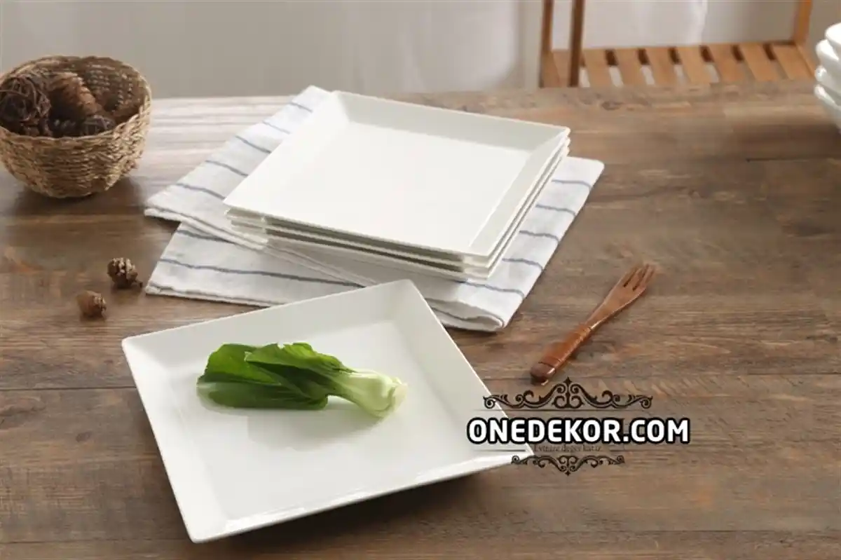 Dekorasyonda Zarif ve Şık Tekli Porselen Tabakların Kullanım İpuçları ve Trendler