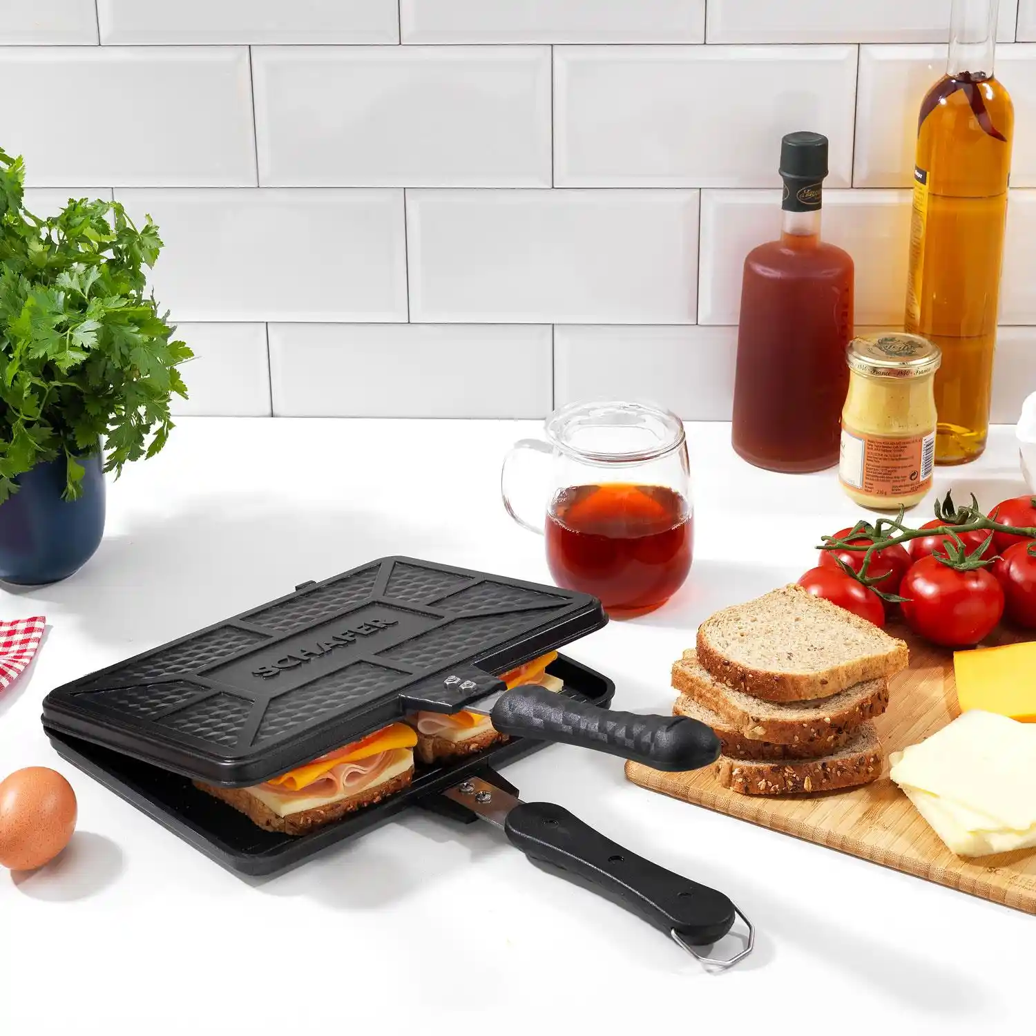 Döküm Ocak Üstü Tost Izgara ile Modern ve Estetik Mutfak Dekorasyonu Rehberi