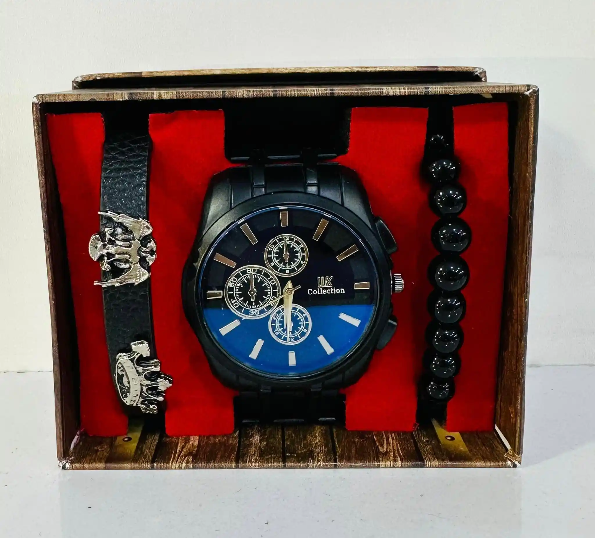 Erkekler İçin Saat Takımları: Dekorasyonda Şıklık ve Fonksiyonellik Rehberi