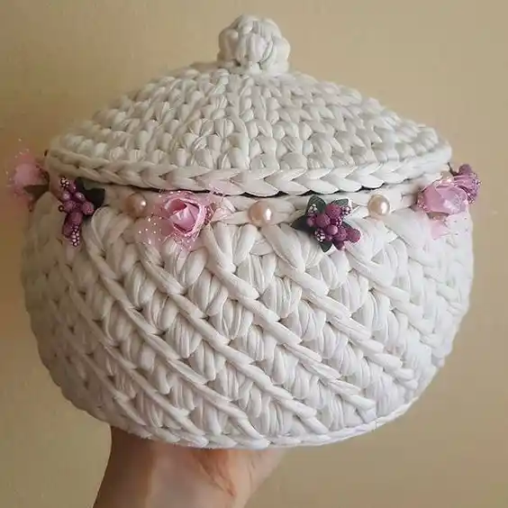 Ev Dekorasyonunda Sepet Kullanımı: Şıklık ve Fonksiyonellik İçin İpuçları