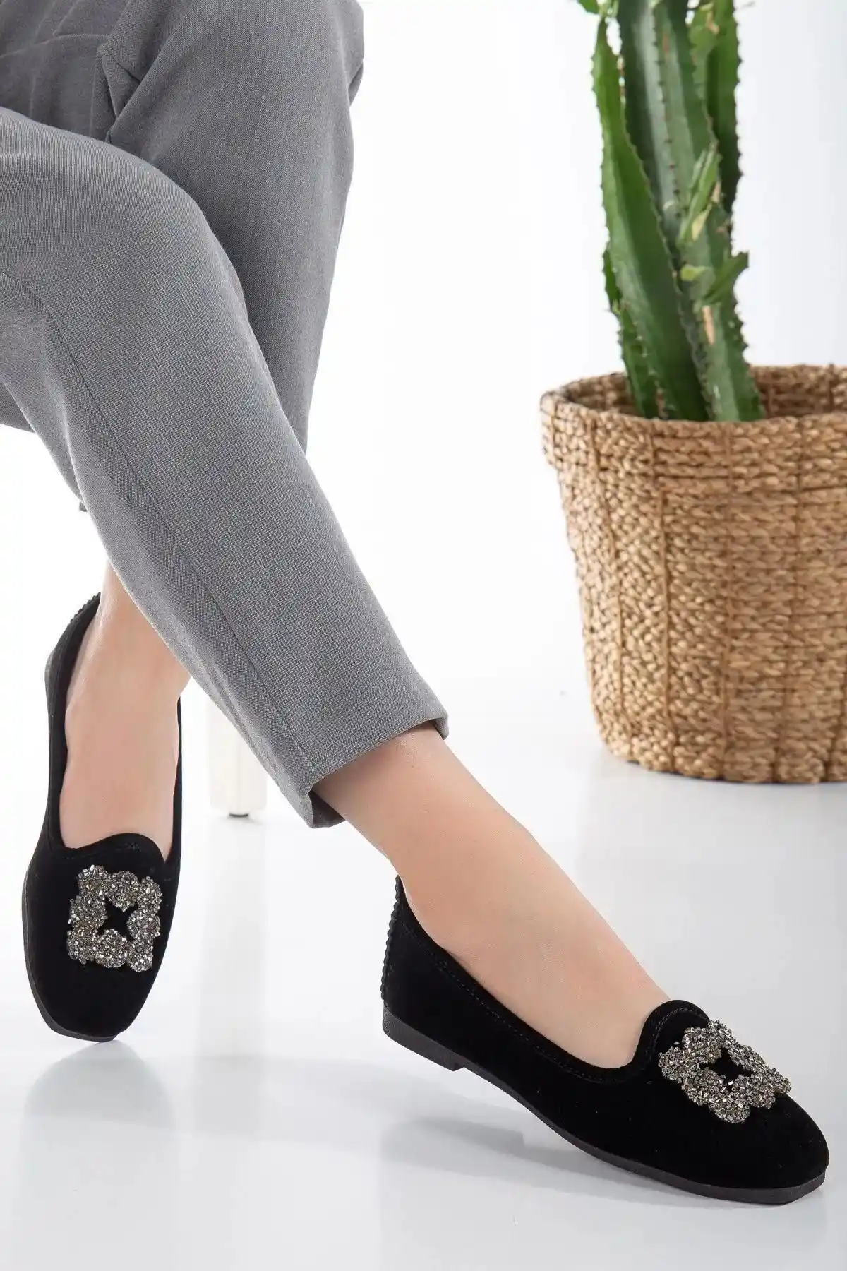 Ev Dekorasyonunda Süslü Babetlerin Estetik ve Fonksiyonel Kullanımı