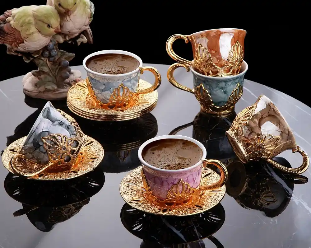 Ev Dekorasyonunu Zenginleştiren Tasarım Fincan Takımları ve Trendler