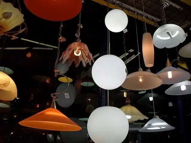 İç Mekan Dekorasyonunda Işıklandırma Modelleri ve Seçim Rehberi