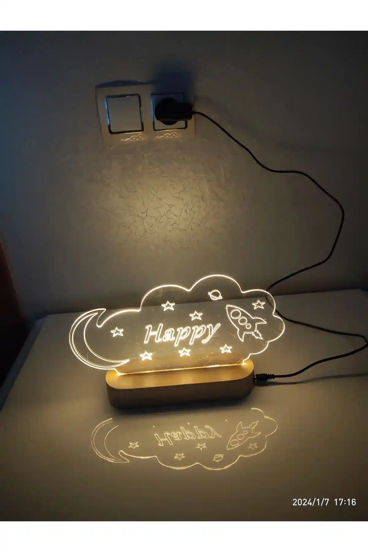 Işıklı Gece Lambaları ile Dekorasyonunuza Modern ve Şık Bir Dokunuş Katın