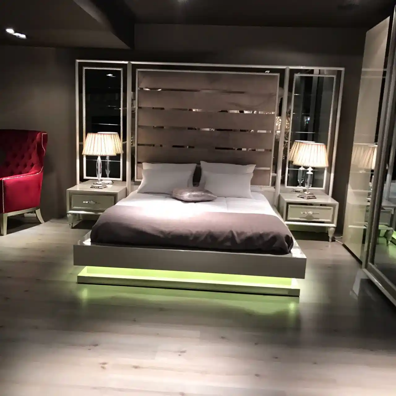 Işıklı Yatak Başlıklarıyla Yatak Odalarınıza Şıklık ve Fonksiyonellik Katın
