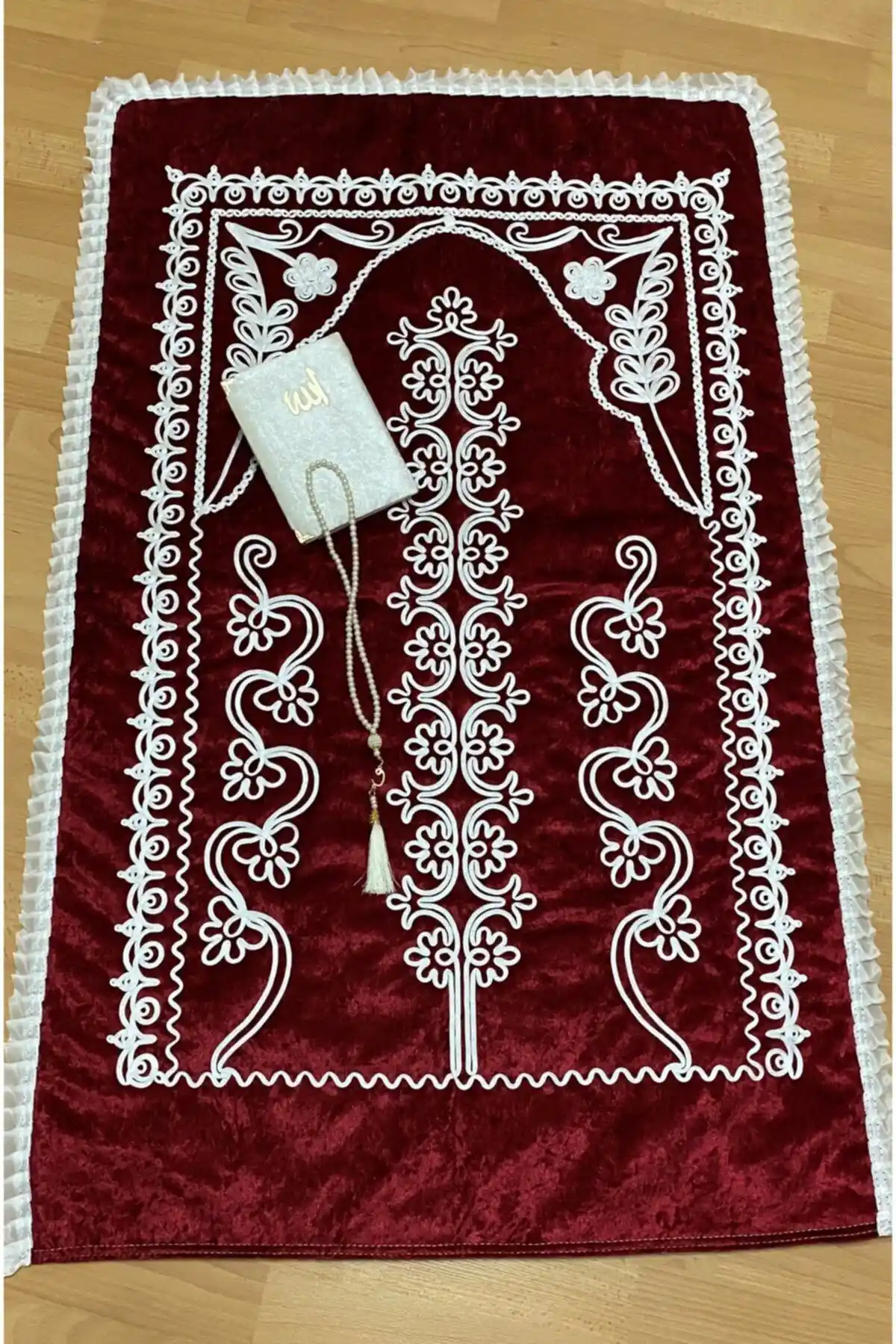 Kadife Seccade Modelleri ve Dekorasyonda Zarafetin Şıklıkla Buluşması