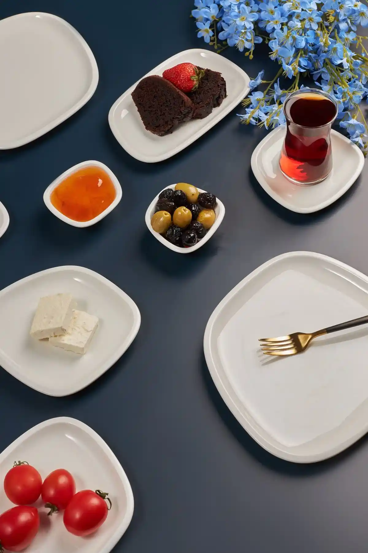 Lena Kahvaltı Takımı ile Modern ve Zarif Sofra Dekorasyon İpuçları