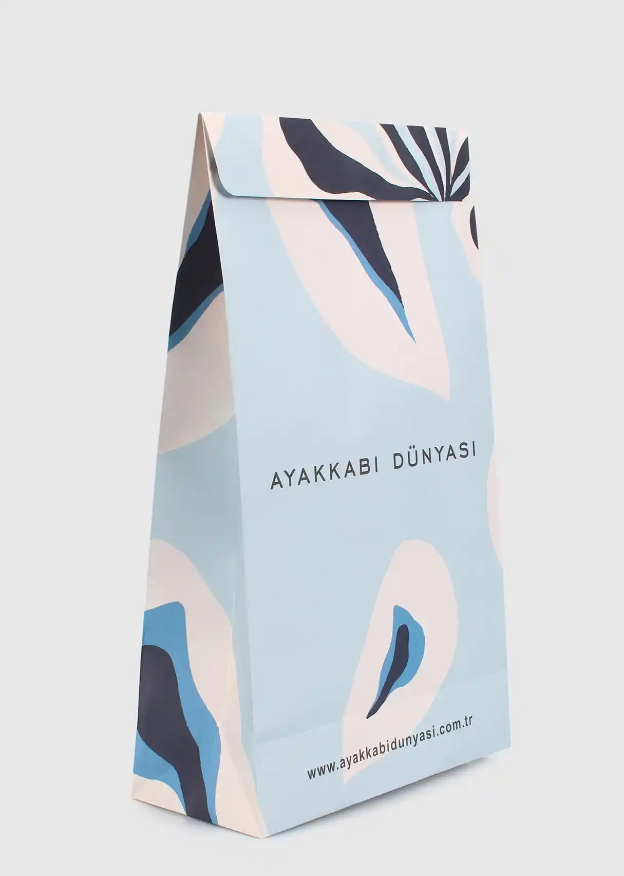 Mavi Hediye Paketi ile Dekorasyonda Şıklık ve Anlam Yaratma Rehberi