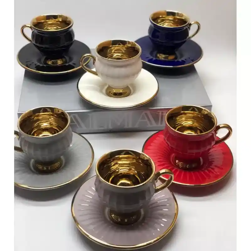 Mavi Kahve Fincanlarının Dekorasyonda Kullanımı ve Estetik Farklılıklar