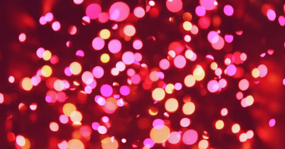 Mavi Puf Dekorasyonda Renk ve İşlevselliğin Buluşması: Farklı Tasarımlar ve Kullanım İpuçları