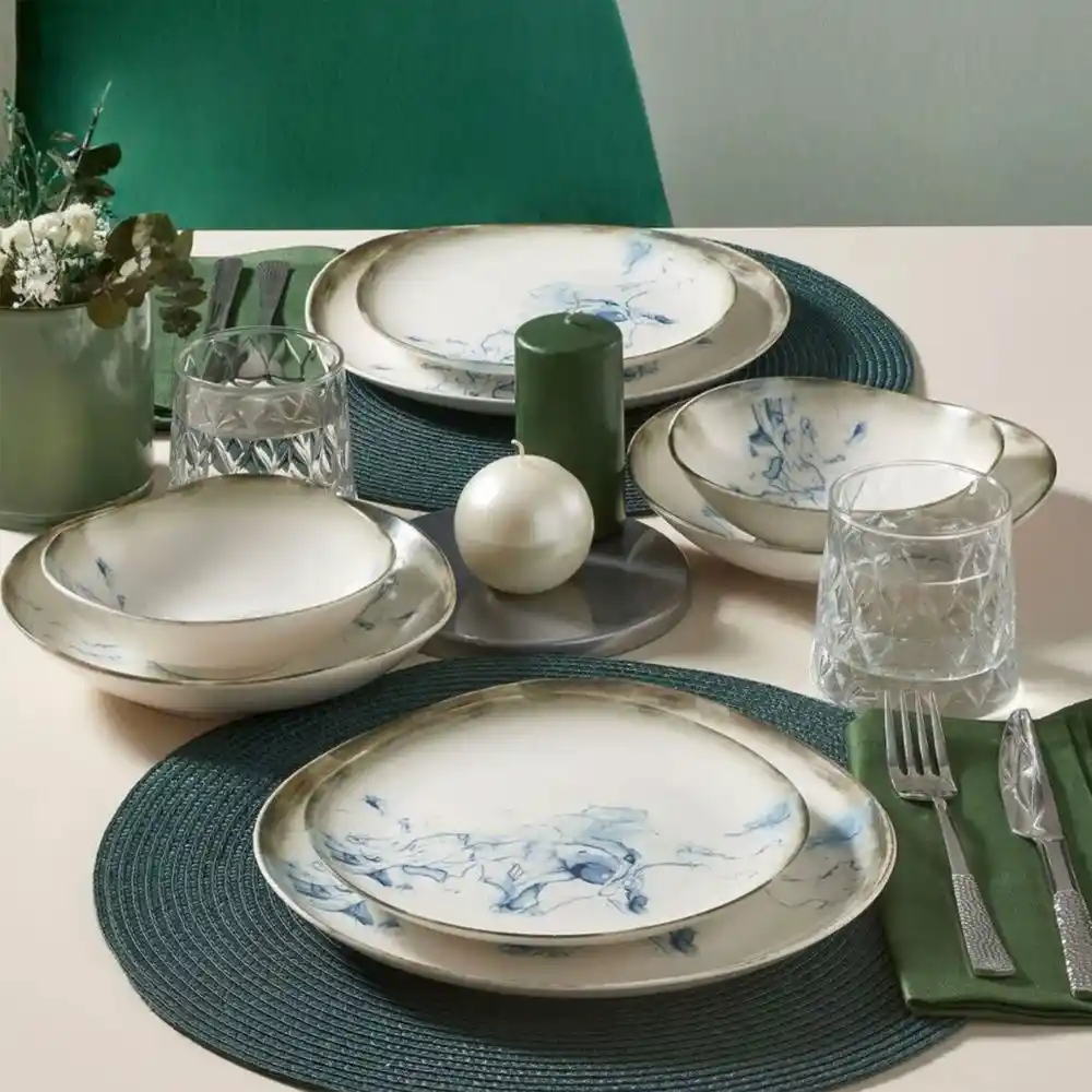 Mavi Renkli Yemek Takımlarıyla Şık ve Fonksiyonel Sofralar Yaratın