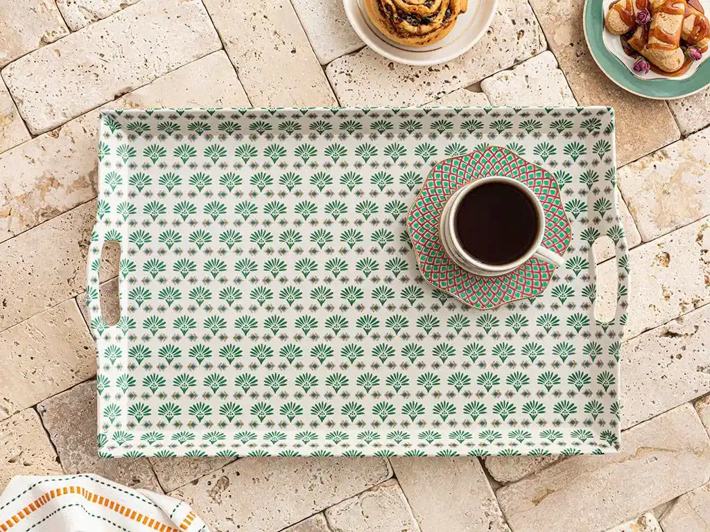 Melamin Tepsi Kullanım Alanları ve Dekorasyonda Sağladığı Avantajlar