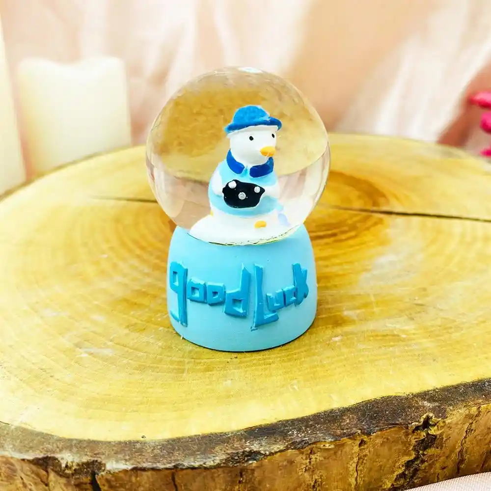 Mini Kar Küresi Dekorasyonunda Zarafet ve Sıcaklık Yaratmanın Yolları