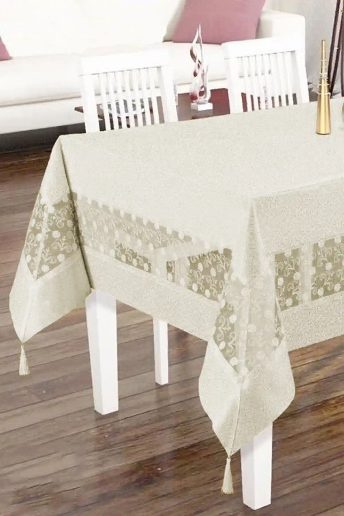 Misafir Masa Örtüsü Seçimi ve Dekorasyonda Şıklık İçin İpuçları